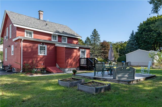18 Avenue F Avenue, Lincoln, RI 02865