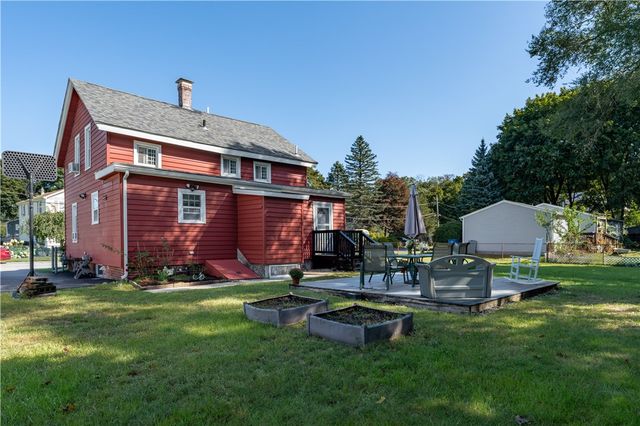 18 Avenue F Avenue, Lincoln, RI 02865