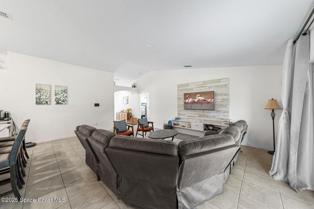 146 Aviation Avenue NE, Palm Bay, FL 32907