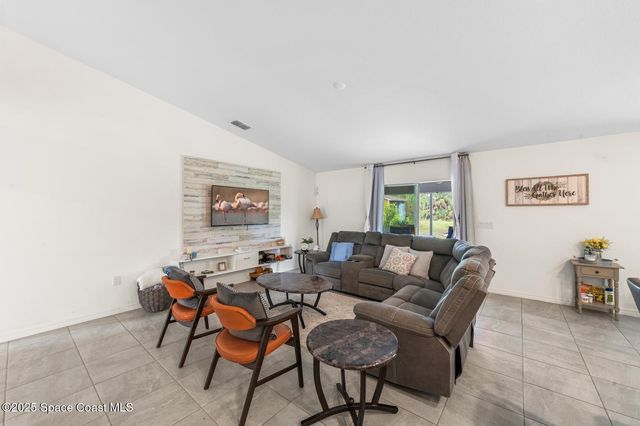 146 Aviation Avenue NE, Palm Bay, FL 32907