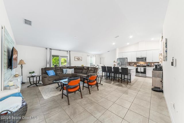 146 Aviation Avenue NE, Palm Bay, FL 32907