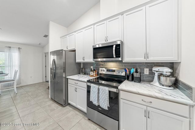 146 Aviation Avenue NE, Palm Bay, FL 32907