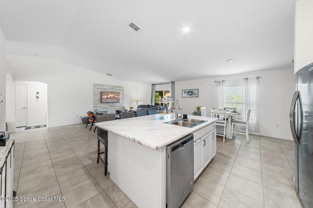 146 Aviation Avenue NE, Palm Bay, FL 32907