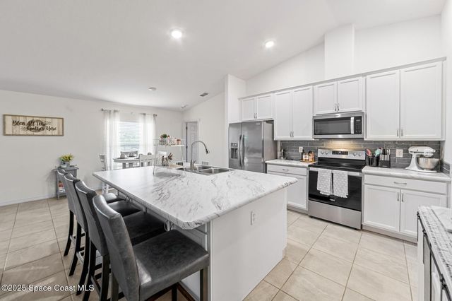 146 Aviation Avenue NE, Palm Bay, FL 32907