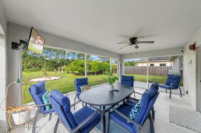 146 Aviation Avenue NE, Palm Bay, FL 32907