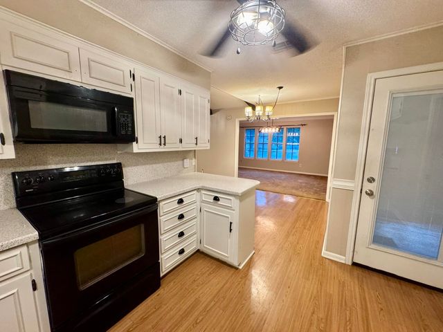 2905 Regent, Kilgore, TX 75662