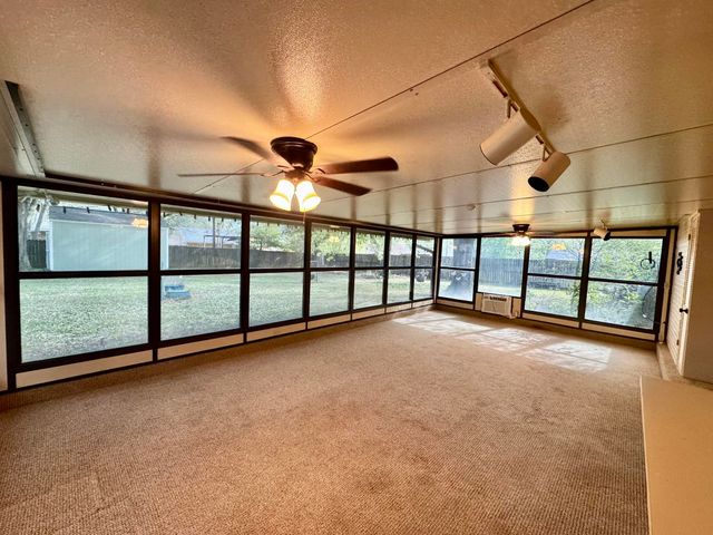 2905 Regent, Kilgore, TX 75662