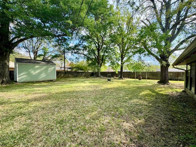 2905 Regent, Kilgore, TX 75662