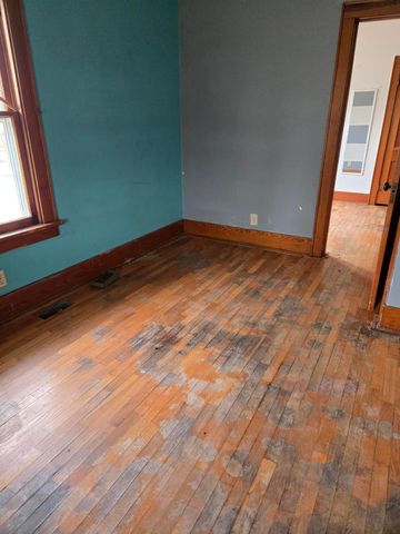 1717 Janes Ave, Winfield, KS 67156