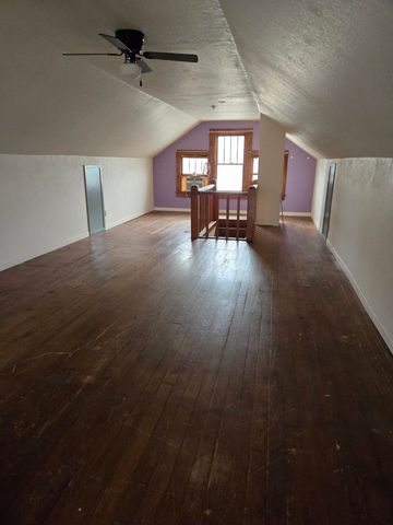 1717 Janes Ave, Winfield, KS 67156