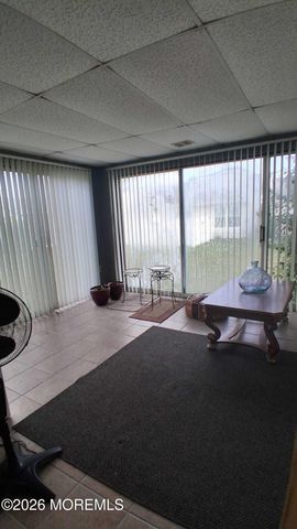 332 Quinton Drive 332C, Monroe, NJ 08831