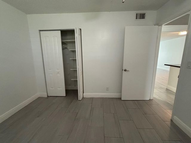 9325 Lagoon Place, Davie, FL 33324