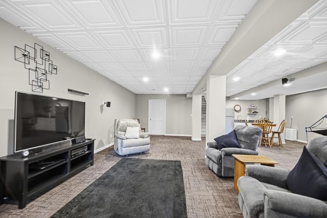 3111 N Cha Mar Hills Drive, La Porte, IN 46350