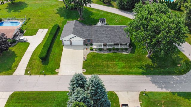 3111 N Cha Mar Hills Drive, La Porte, IN 46350