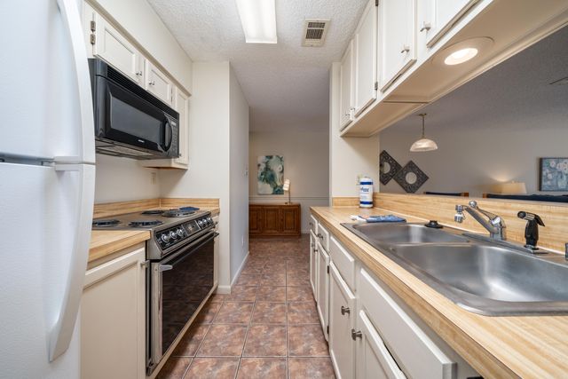 5371 Central Ave. 5D, Hot Springs, AR 71913