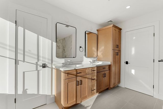 4 Elm Street 4, Newton, MA 02465