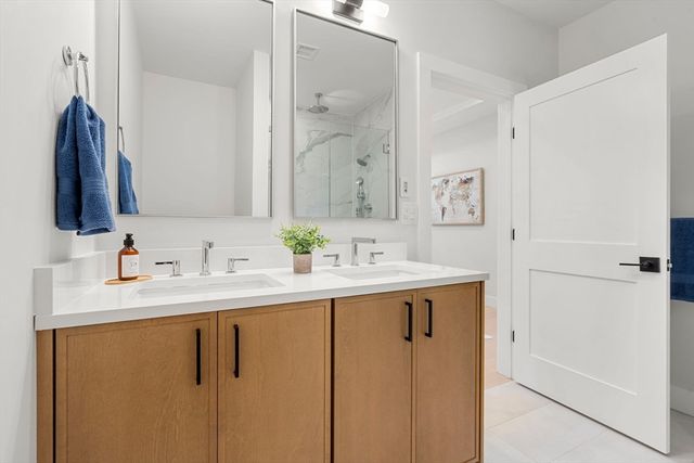 4 Elm Street 4, Newton, MA 02465