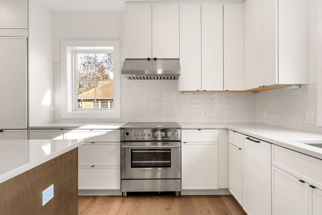 4 Elm Street 4, Newton, MA 02465