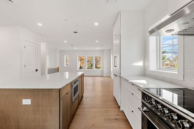 4 Elm Street 4, Newton, MA 02465