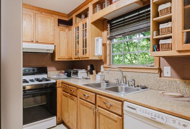 614 HOUSTON, Benton, AR 72015