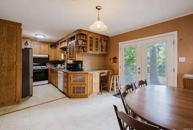 614 HOUSTON, Benton, AR 72015