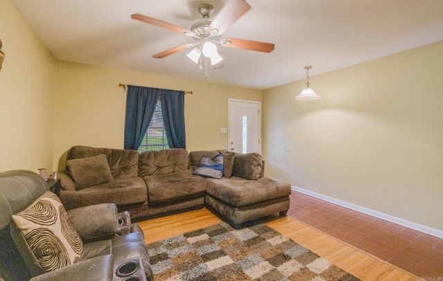 614 HOUSTON, Benton, AR 72015