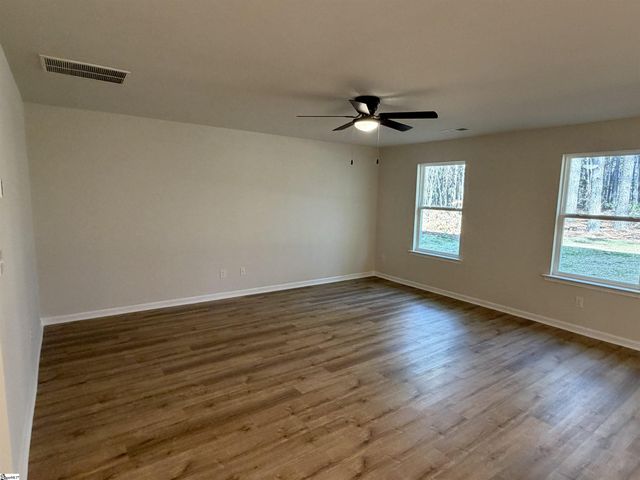 204 Clydesdale Road, Liberty, SC 29657