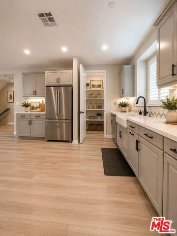 756 Daniel Freeman Circle, Inglewood, CA 90301
