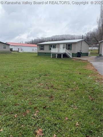 406 Harbour Lane, Hurricane, WV 25526