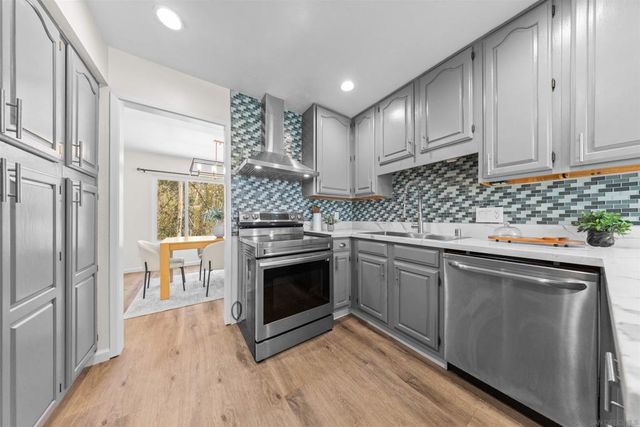 10653 Caminito Memosac, San Diego, CA 92131