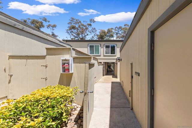 10653 Caminito Memosac, San Diego, CA 92131