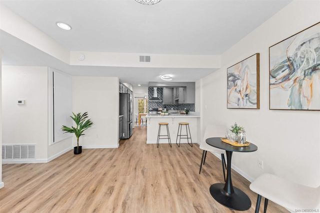 10653 Caminito Memosac, San Diego, CA 92131