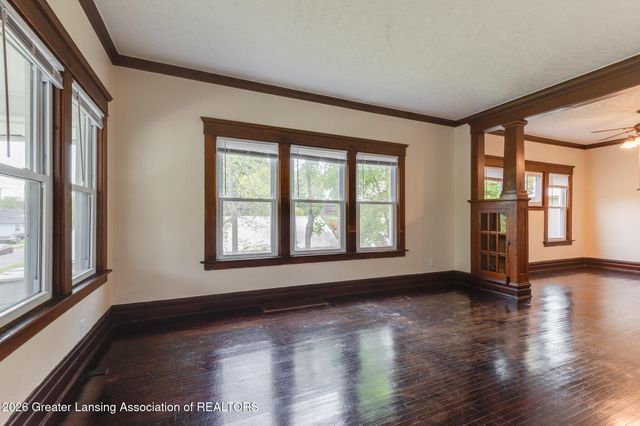 929 Dakin Street, Lansing, MI 48912