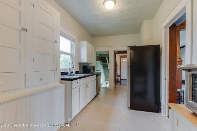 929 Dakin Street, Lansing, MI 48912