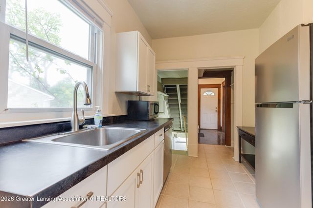 929 Dakin Street, Lansing, MI 48912