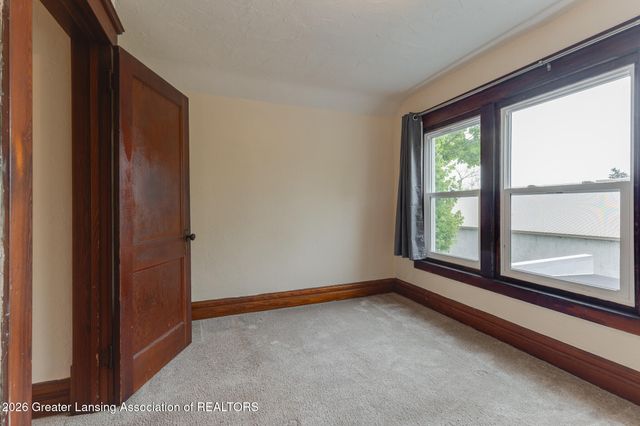 929 Dakin Street, Lansing, MI 48912
