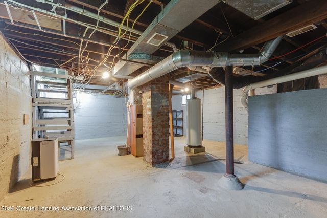 929 Dakin Street, Lansing, MI 48912