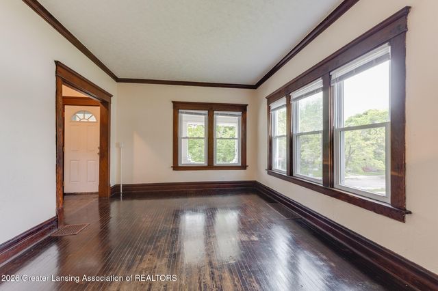 929 Dakin Street, Lansing, MI 48912