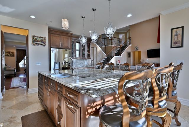 5761 PROVIDENCE Drive, Hoffman Estates, IL 60192