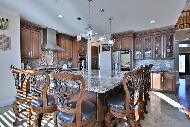 5761 PROVIDENCE Drive, Hoffman Estates, IL 60192