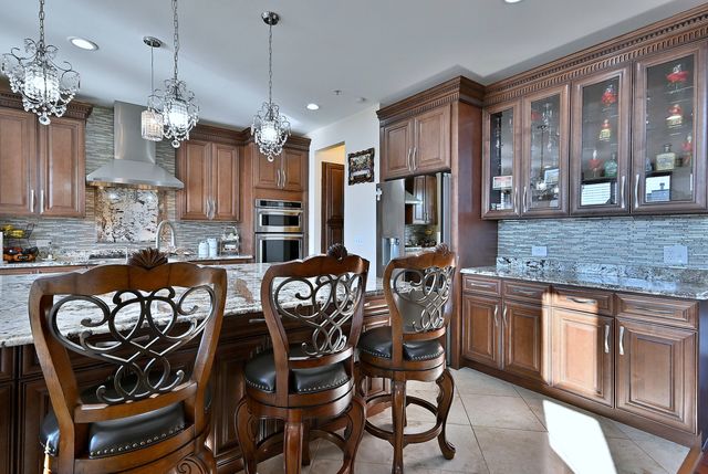 5761 PROVIDENCE Drive, Hoffman Estates, IL 60192