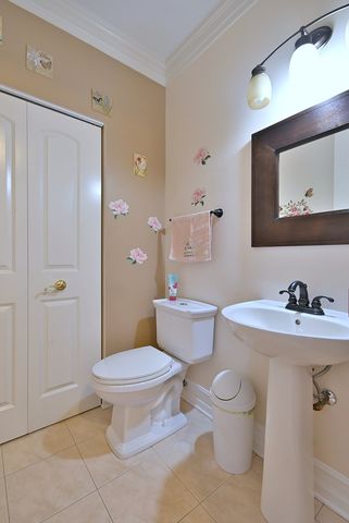 5761 PROVIDENCE Drive, Hoffman Estates, IL 60192