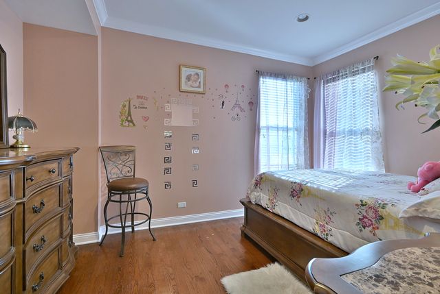 5761 PROVIDENCE Drive, Hoffman Estates, IL 60192