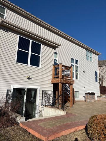 5761 PROVIDENCE Drive, Hoffman Estates, IL 60192