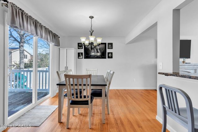 725 Commonwealth Boulevard, Toms River, NJ 08757