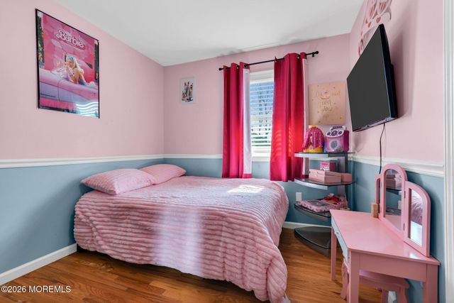 725 Commonwealth Boulevard, Toms River, NJ 08757