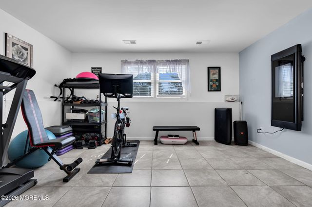 725 Commonwealth Boulevard, Toms River, NJ 08757