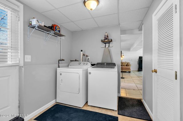 725 Commonwealth Boulevard, Toms River, NJ 08757