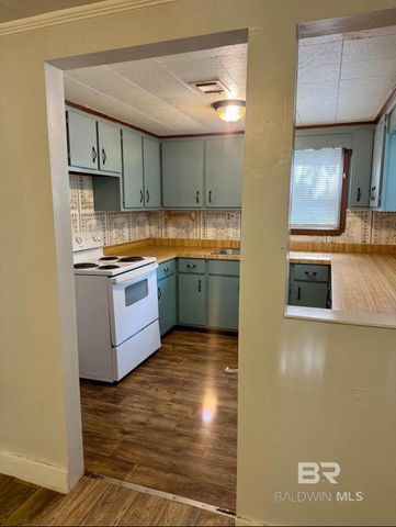 24715 Olive Street, Elberta, AL 36530