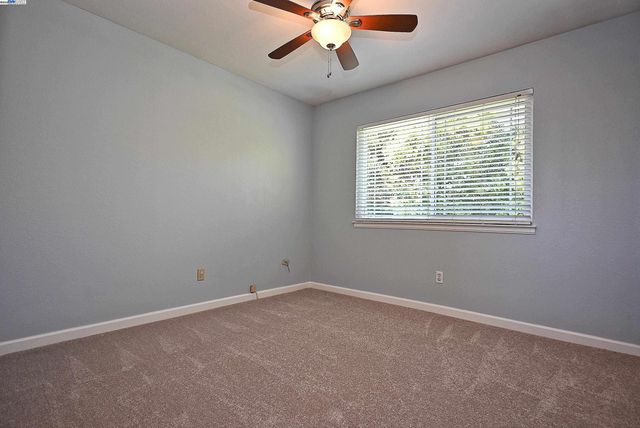 6746 Sapphire St, Dublin, CA 94568